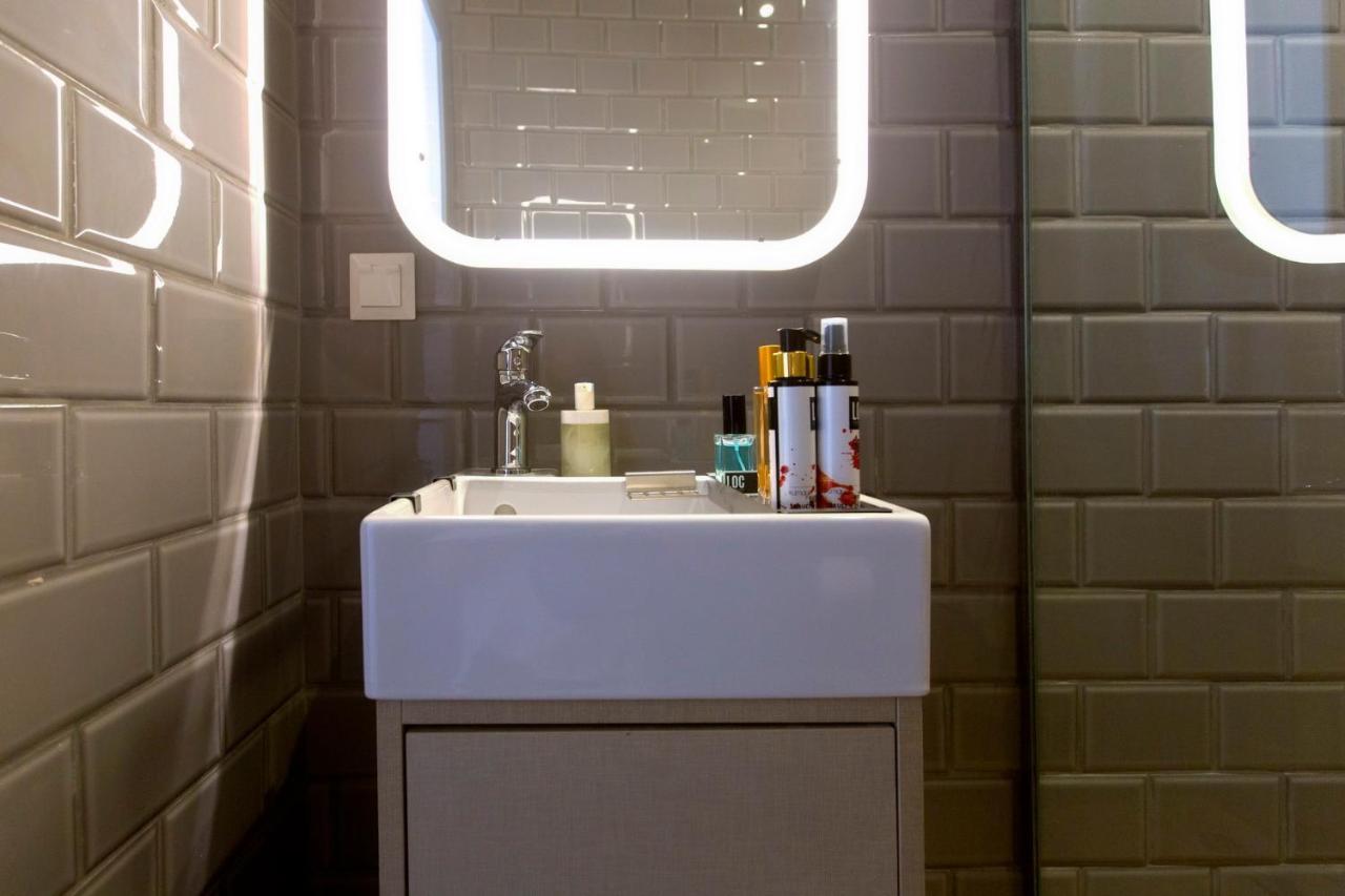 Loc Hospitality Urban Suites Korfu Dış mekan fotoğraf